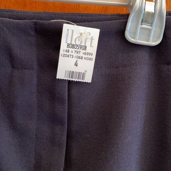 Ann Taylor navy 3 piece Suit - jacket, pants, skirt. Size 4 - Picture 5 of 9